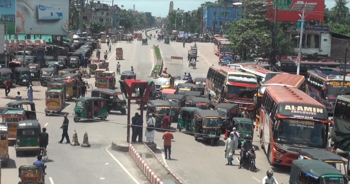 নিস্তব্ধ বরিশালে উৎসবের আমেজ