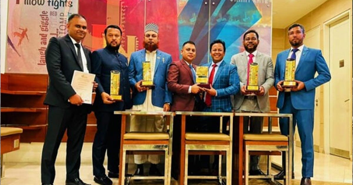 সোনালী লাইফ ৫ ক্যাটাগরিতে অ্যাওয়ার্ড পেল