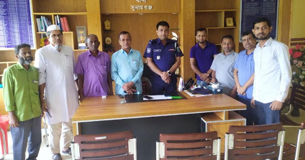 বিশ্বম্ভরপুর থানার নবাগত ওসির সঙ্গে সাংবাদিকদের মতবিনিময়