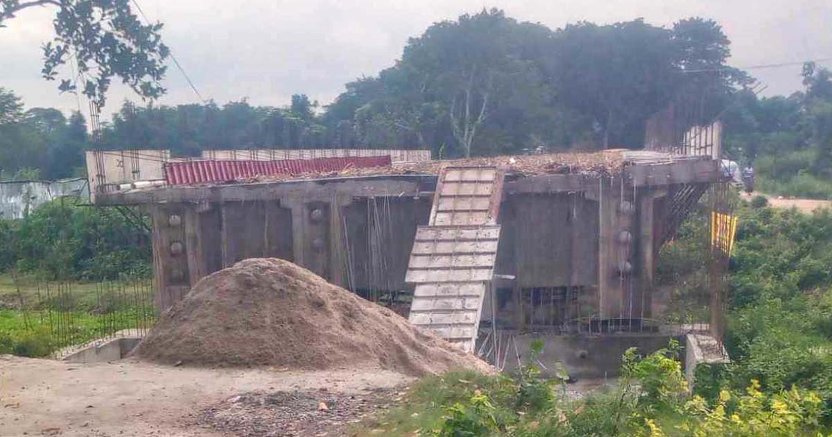 কাওনা সেতুর নির্মাণকাজ ফেলে ঠিকাদার উধাও