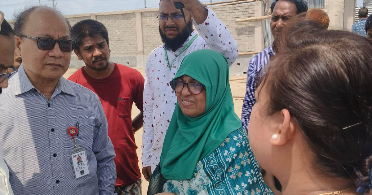 কর্ণফুলীতে প্রস্তাবিত ৫০০ শয্যার হাসপাতালের সম্ভাব্য স্থান পরিদর্শনে স্বাস্থ্য উপদেষ্টা