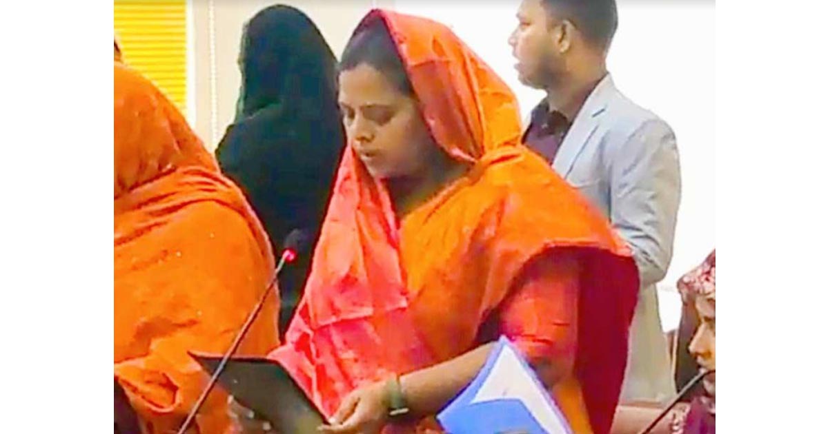 ডোমার উপজেলা পরিষদের নবনির্বাচিত জনপ্রতিনিধিদের শপথ গ্রহণ