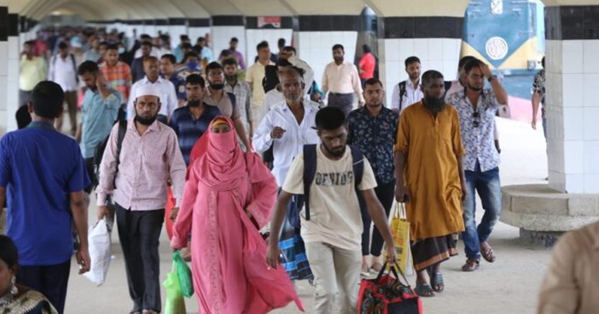 ছুটি শেষে রাজধানীতে ফিরছে কর্মজীবী মানুষ