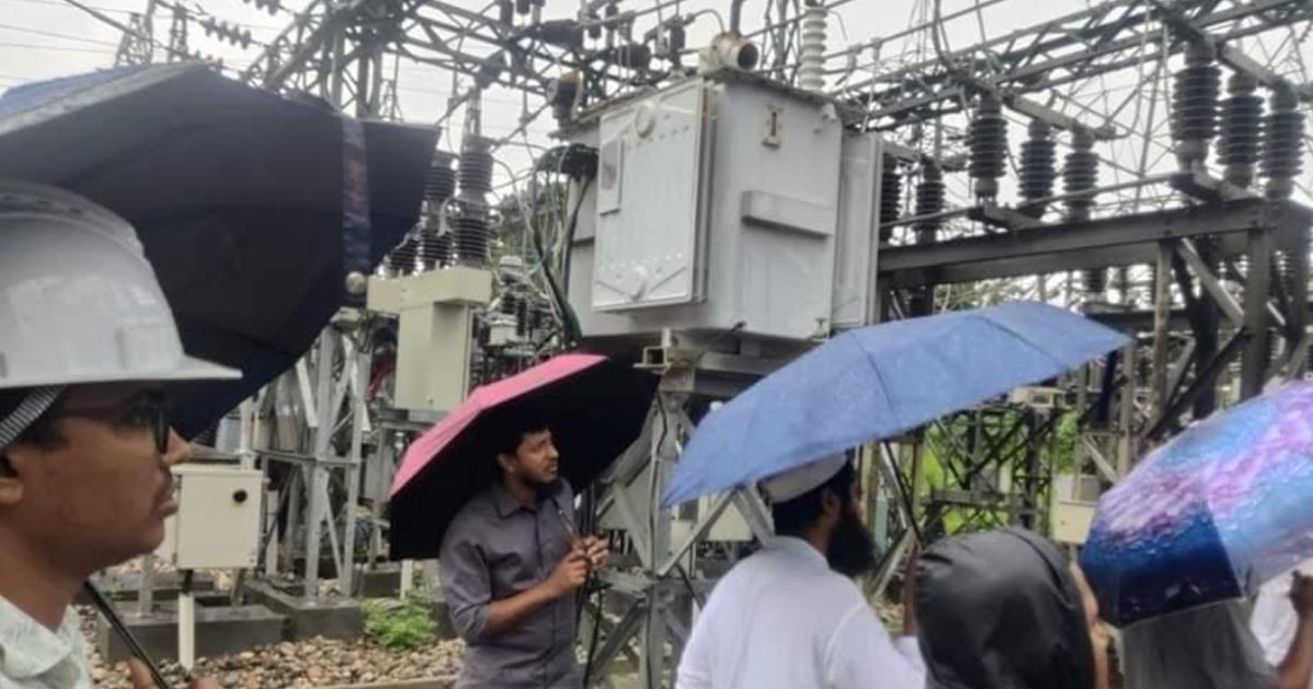 দুই দিন ধরে বিদ্যুৎহীন ফরিদপুর, জনজীবন প্রায় অচল
