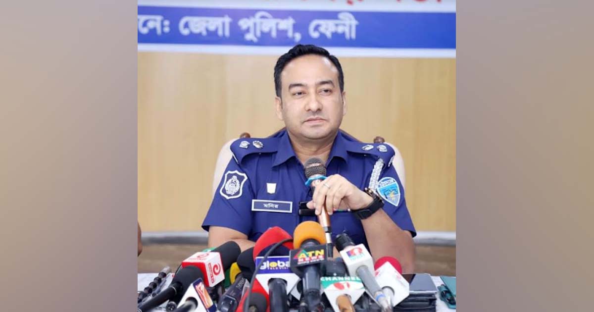ফেনীতে সাংবাদিকদের সঙ্গে নবাগত পুলিশ সুপারের পরিচিতি সভা