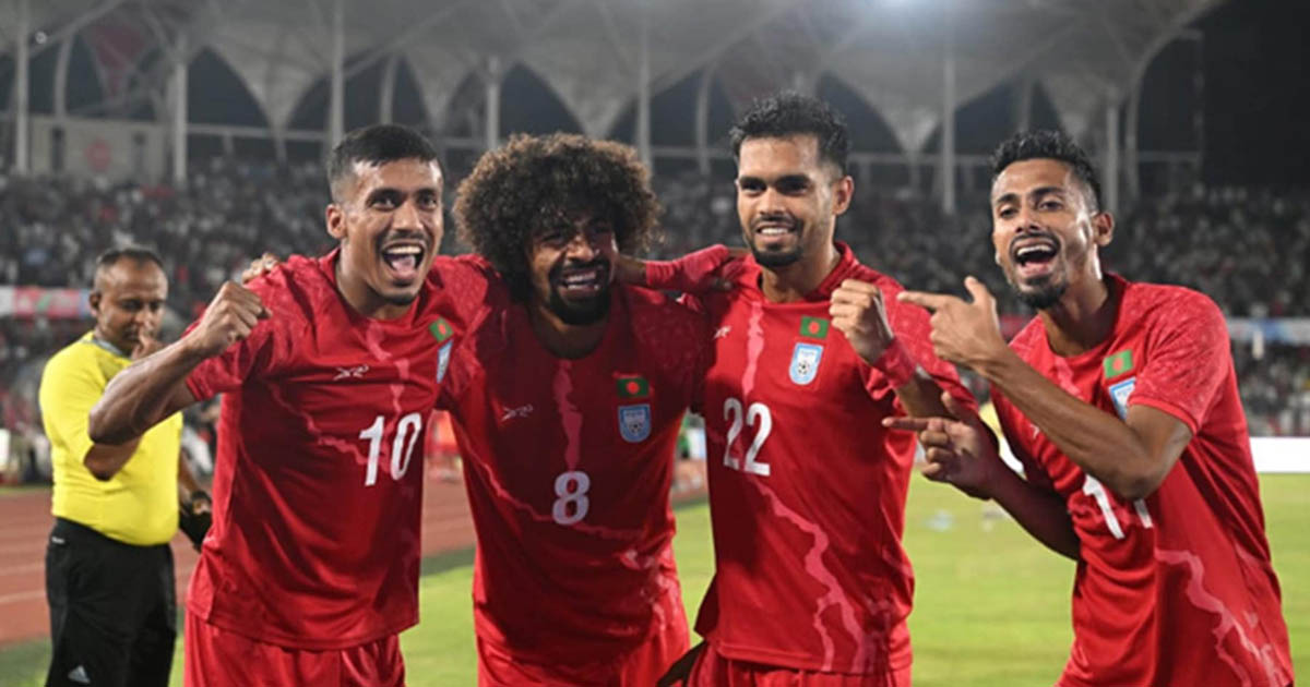 হামজার হেডে স্বপ্নের শুরু, দাপুটে জয় বাংলাদেশে