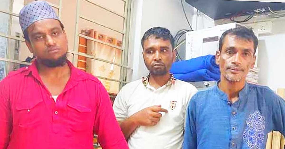 আখাউড়ায় ২৮ রাউন্ড গুলিসহ তিনজন আটক