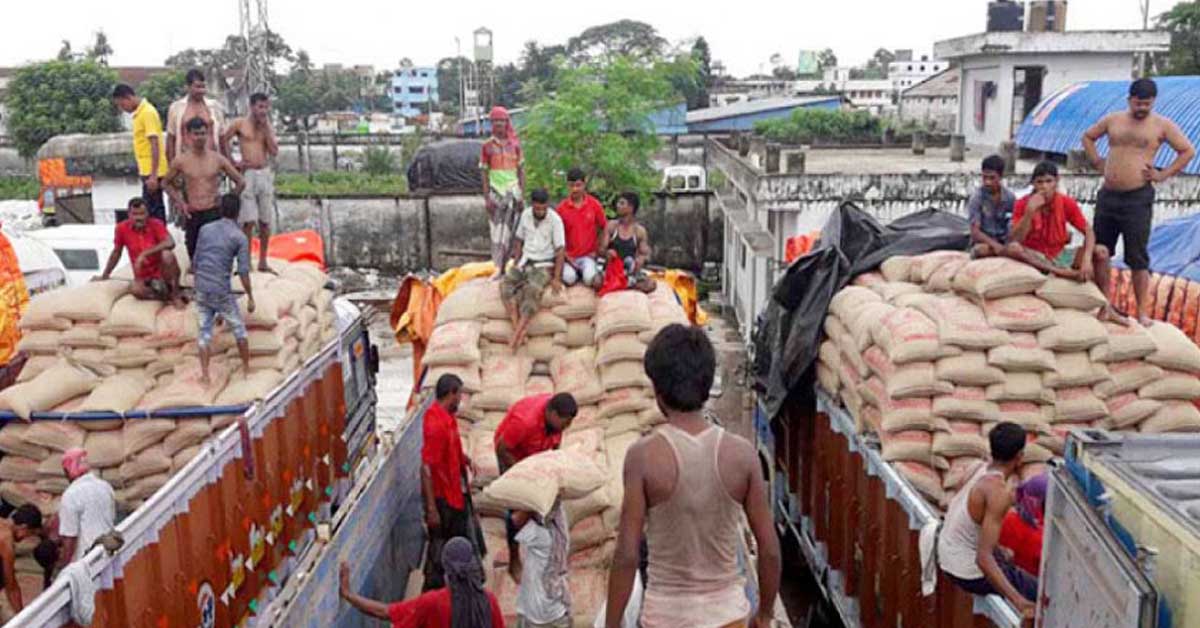 ভিয়েতনাম থেকে এলো ২০ হাজার টন চাল