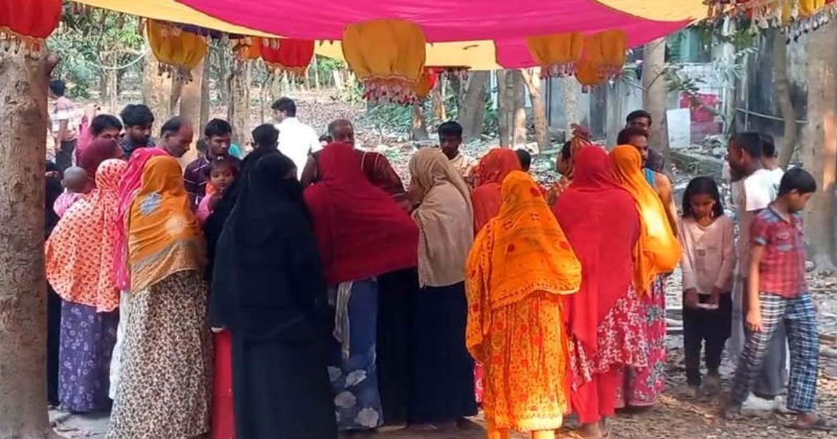 ঈশ্বরদীতে দুই মোটরসাইকেলের সংঘর্ষে প্রাণ গেল ২ বন্ধুর
