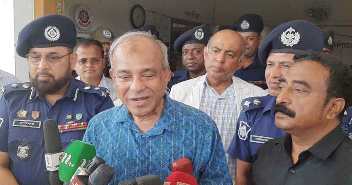 সাধারণ মানুষ চায় এই সরকার আরও ৫ বছর থাকুক