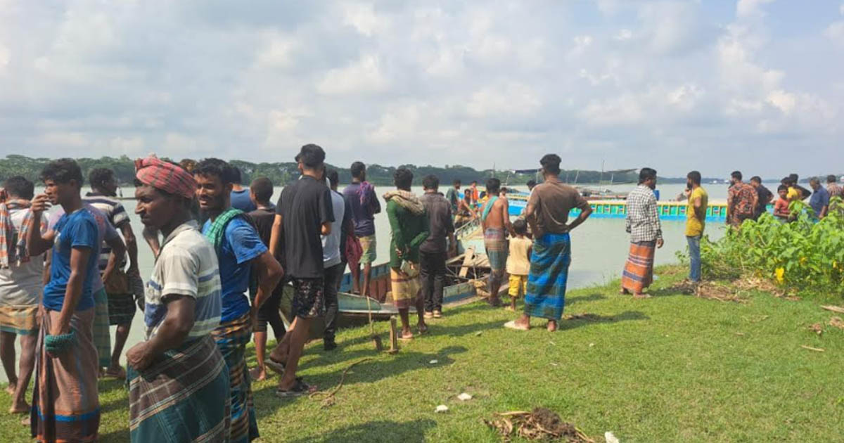 ঝালকাঠিতে জিও ব্যাগ ফেলতে গিয়ে নদীতে ডুবে শ্রমিকের মৃত্যু