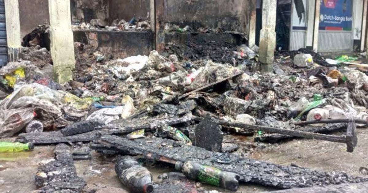 করিমগঞ্জে বাজারে অগ্নিকাণ্ডে ৪ দোকান ভস্মীভূত