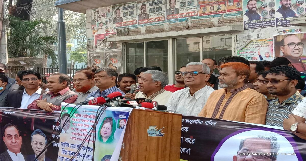 আপনি ভারতের আজ্ঞাবহ, ভারতে থাকেন: মনিরুজ্জামান