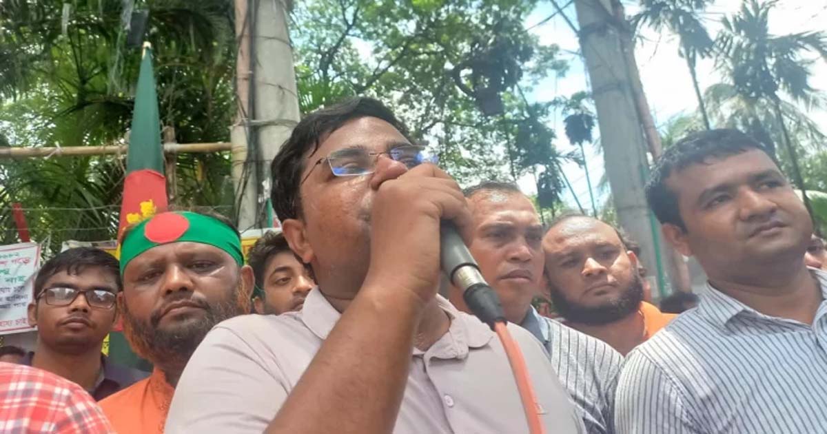আন্দোলনকারীদের ভয় পেয়েছে সরকার