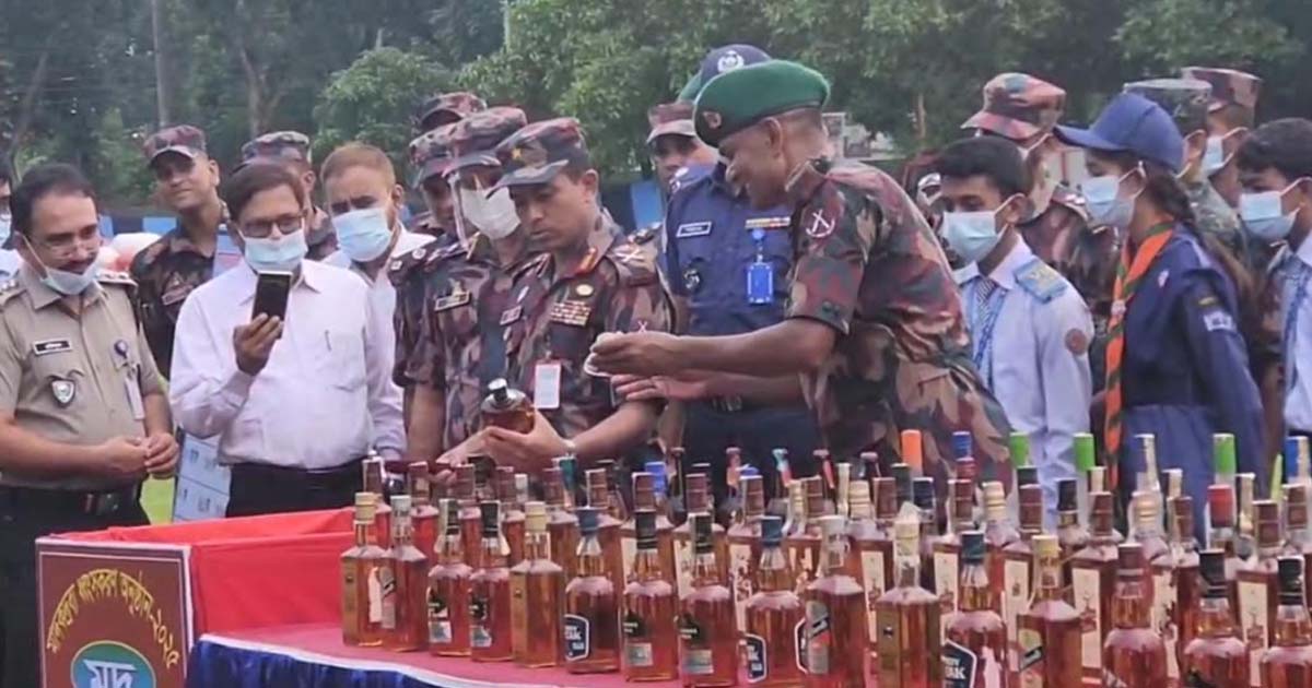 লালমনিরহাটে বিজিবির আয়োজনে প্রায় ৩ কোটি টাকার মাদকদ্রব্য ধ্বংস