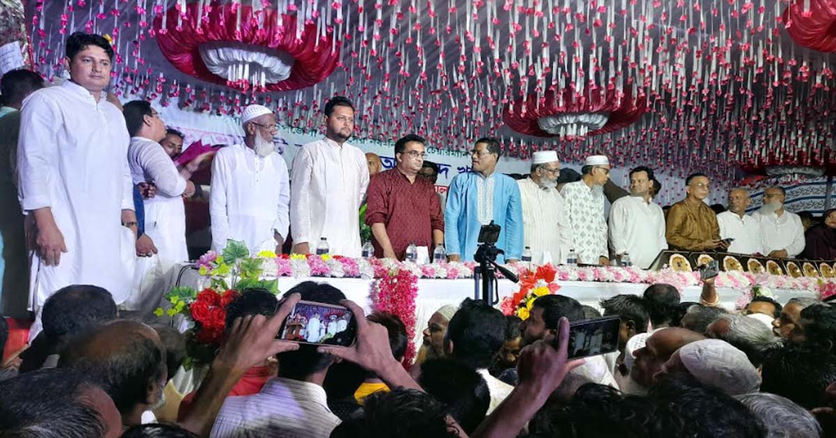 মঠবাড়িয়ায় উপজেলা চেয়ারম্যানের দায়িত্ব গ্রহণে জেলার ৬ চেয়ারম্যানের সংবর্ধনা