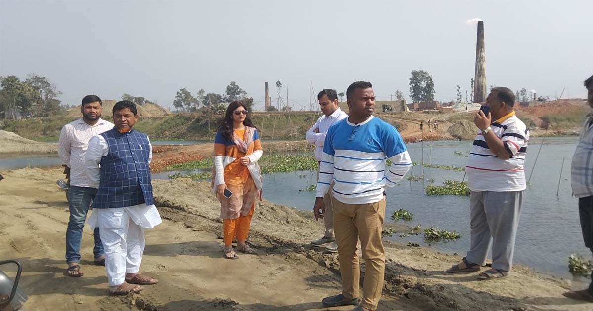 মির্জাপুরে ১১টি ড্রামট্রাক ও ছয়টি ভেকু জব্দ