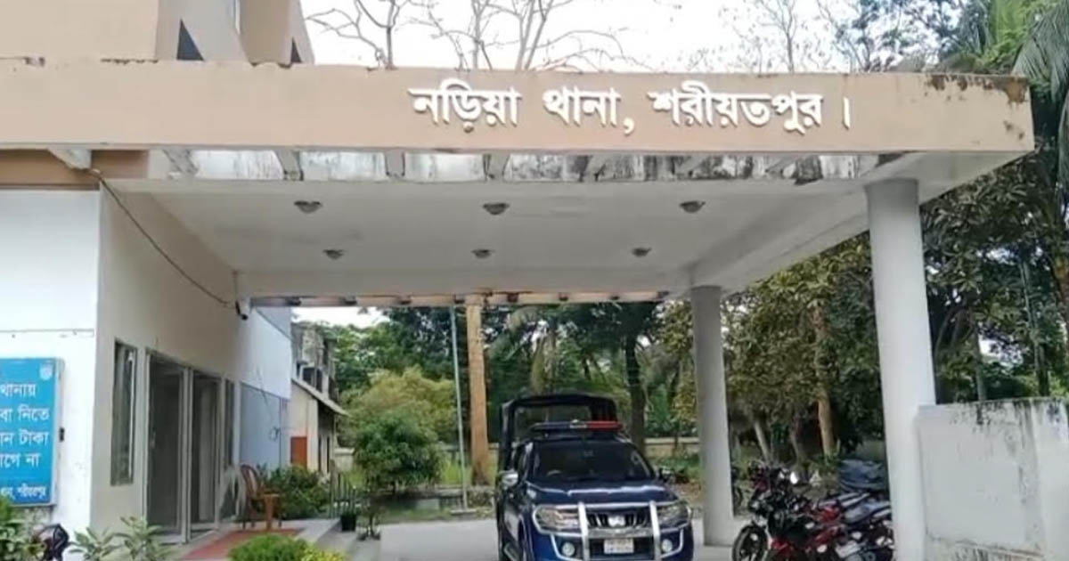 প্রবাসী ছেলের মুক্তিপণ না পেয়ে মাকে অপহরণ করলো দালাল চক্র