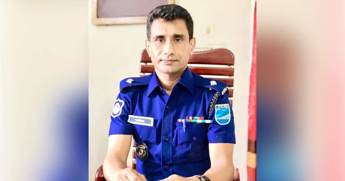টানা ৮ বার টাঙ্গাইল জেলার শ্রেষ্ঠ ওসি হলেন মোল্লা আজিজুর রহমান