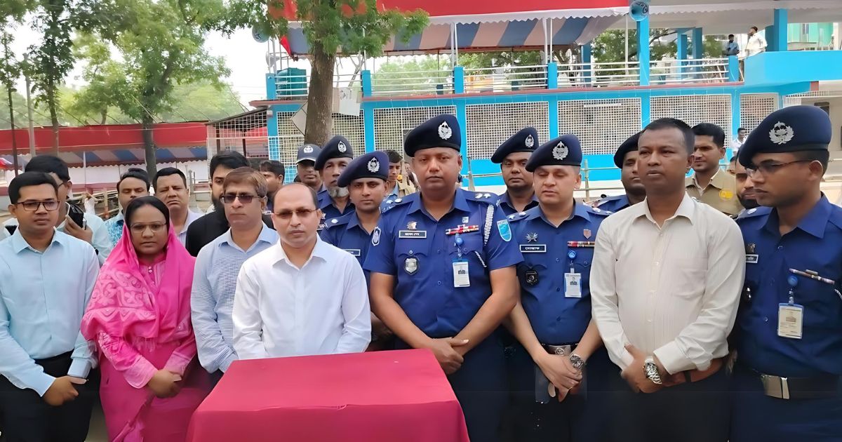 প্রস্তুত শোলাকিয়া ঈদগাহ,সকাল ১০টায় শুরু ঈদ জামাত