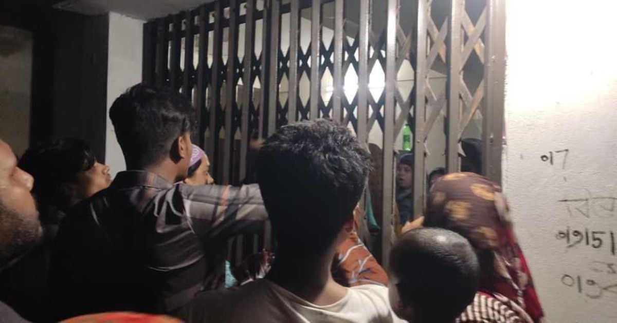 ইবি শিক্ষার্থীদের সঙ্গে স্থানীয়দের সংঘর্ষ, আহত ৬