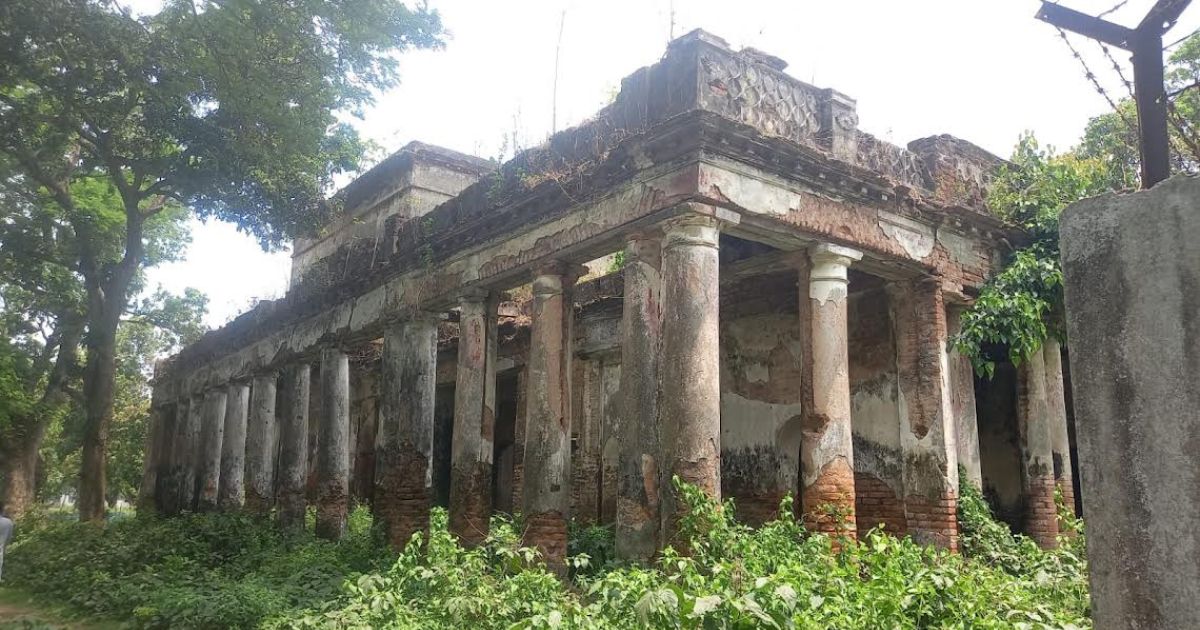 মহেশপুরে অভিশপ্ত ‘নীলকুঠি বাড়ি’ এখন অবহেলায় পরিত্যক্ত