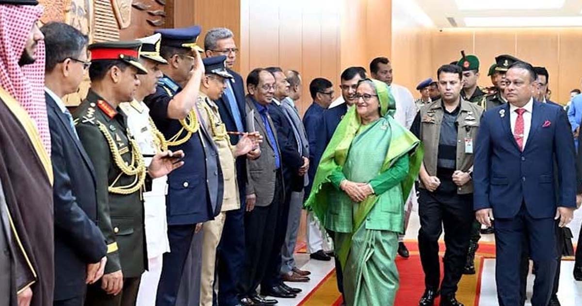 ইসলামে নারীবিষয়ক সম্মেলনে যোগ দিতে সৌদি’র পথে প্রধানমন্ত্রী