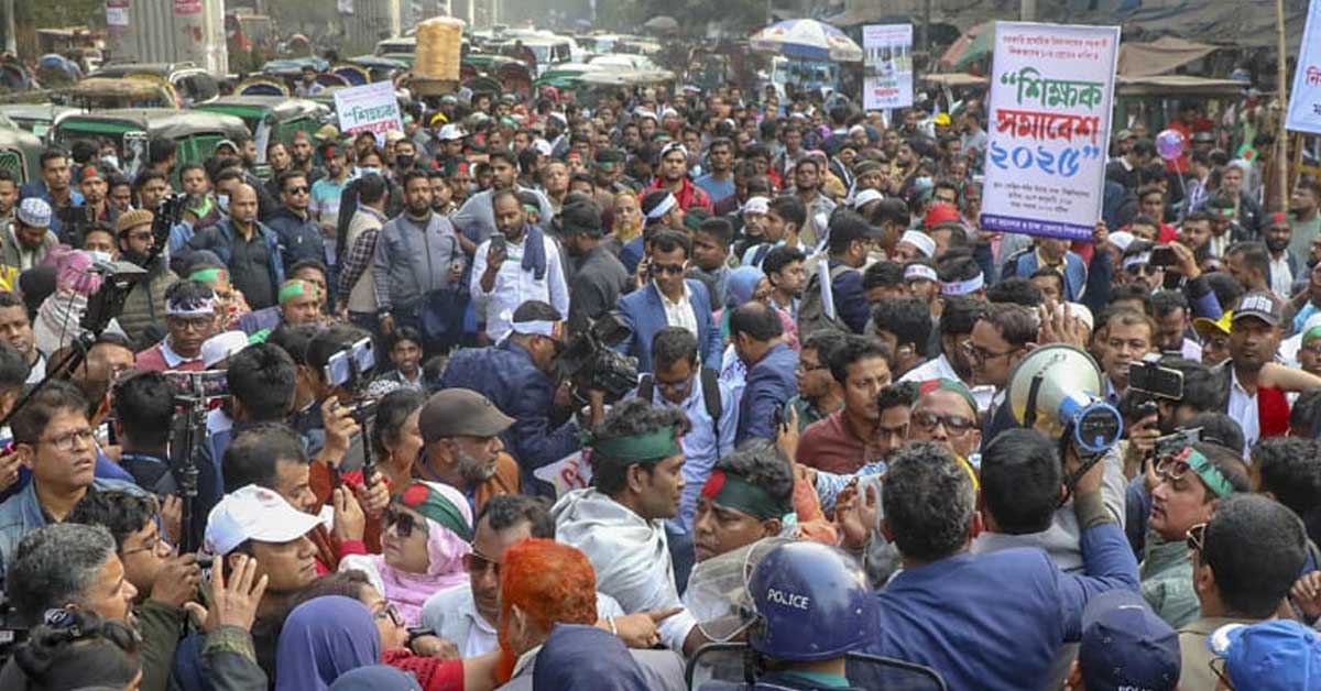 প্রাথমিক শিক্ষকদের কর্মবিরতির ঘোষণা
