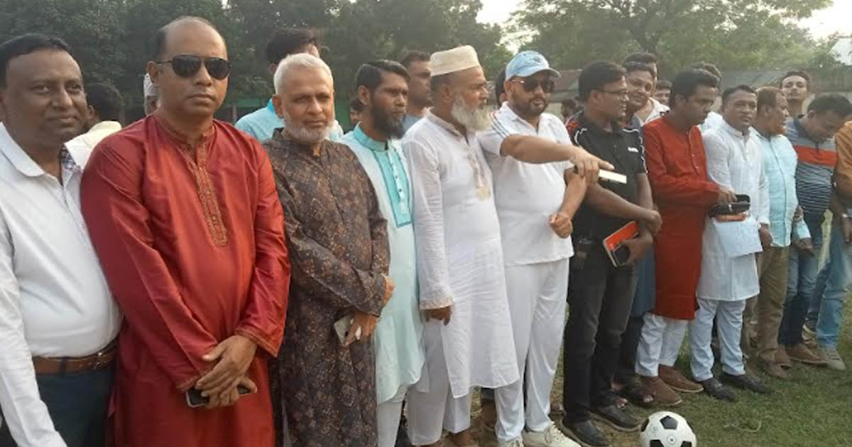 পূবাইলে আরাফাত রহমান কোকো স্মৃতি ফুটবল টুর্নামেন্ট উদ্বোধন