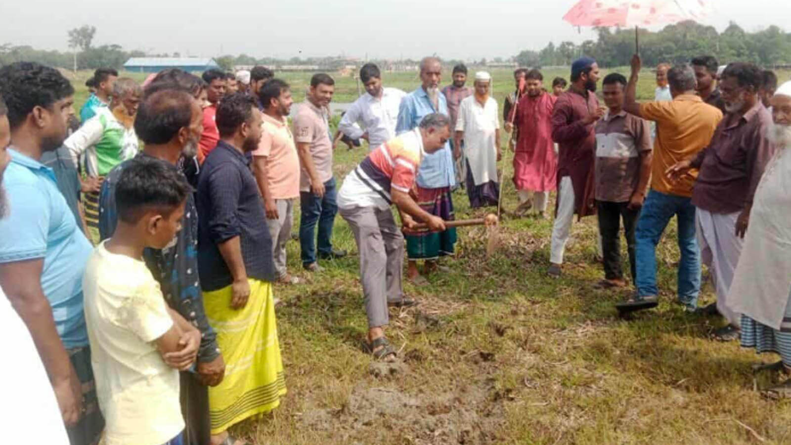 রূপগঞ্জে ইউনিয়ন পরিষদের বেদখল রাস্তা ১৬ বছর পর উদ্ধার