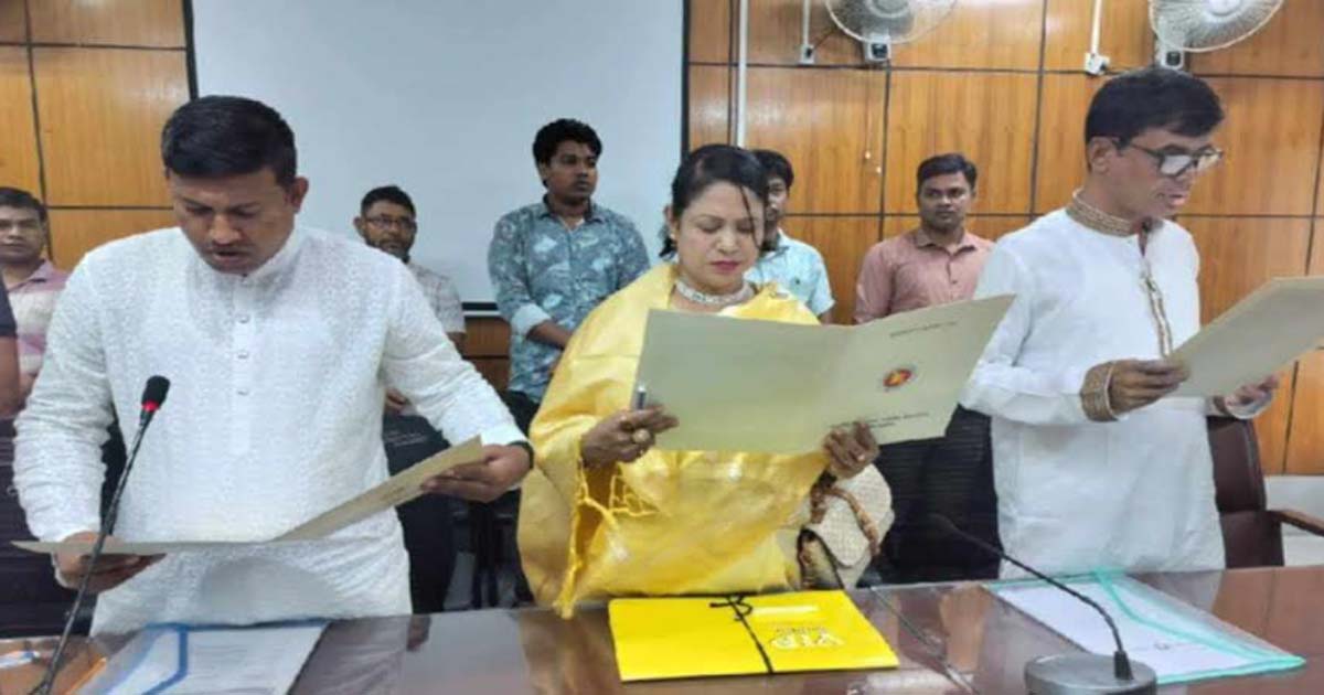 সরিষাবাড়ী উপজেলা পরিষদের চেয়ারম্যান ও ভাইস চেয়ারম্যানদের শপথ গ্রহণ