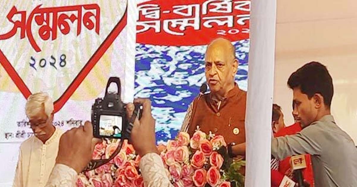 মানুষের দোরগোড়ায় চিকিৎসাসেবা পৌঁছাতে কাজ করছি