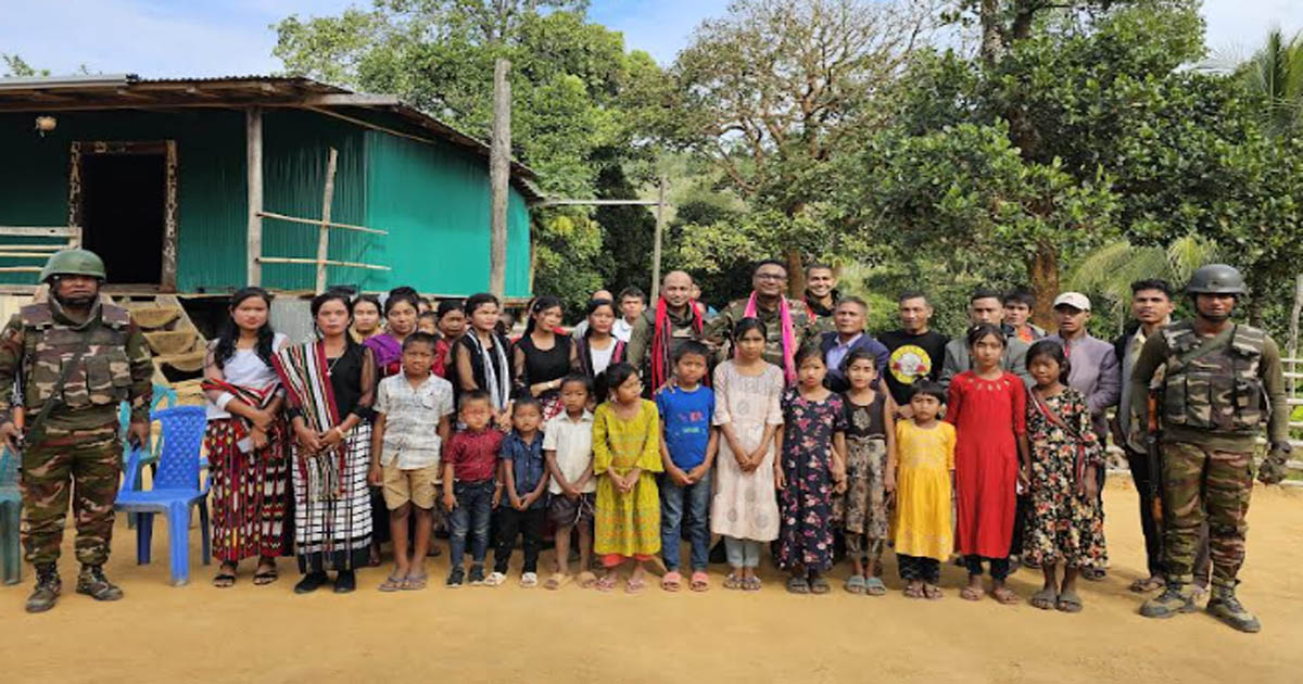 খ্রিস্টান ধর্মাবলম্বীদের সেনাবাহিনীর কেক-মানবিক সহায়তা প্রদান