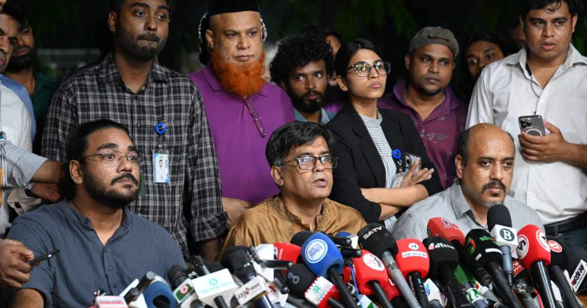 ড. ইউনুস ৩০ জুনের পর একদিনও থাকবেন না