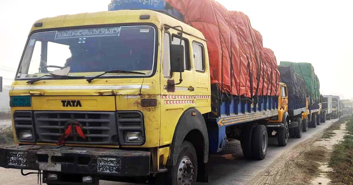 বঙ্গবন্ধু সেতু-ঢাকা মহাসড়কে পাঁচ ঘণ্টা পর যান চলাচল স্বাভাবিক