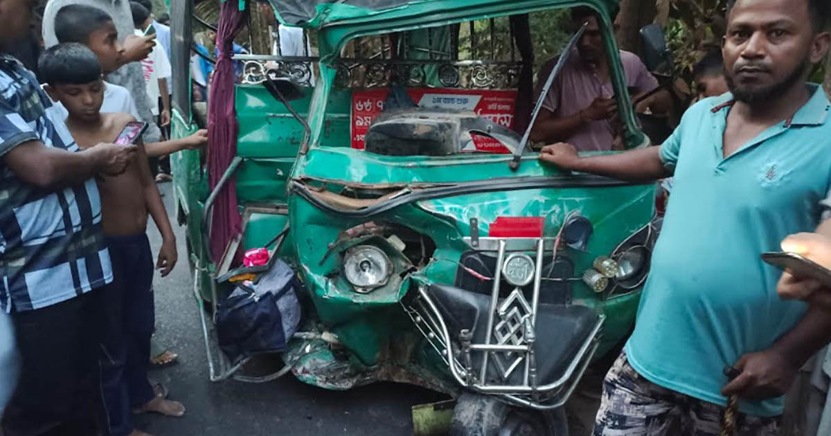 মাহেন্দ্র-মোটরসাইকেল মুখোমুখি সংঘর্ষে নিহত ২