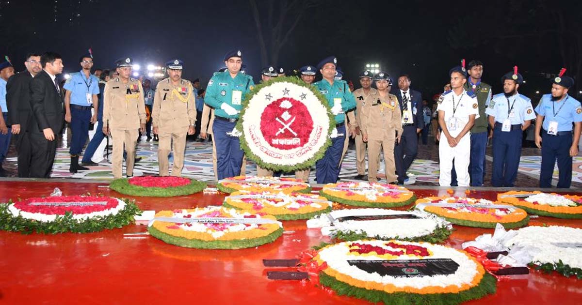 ভাষা শহীদদের প্রতি আইজিপির শ্রদ্ধা