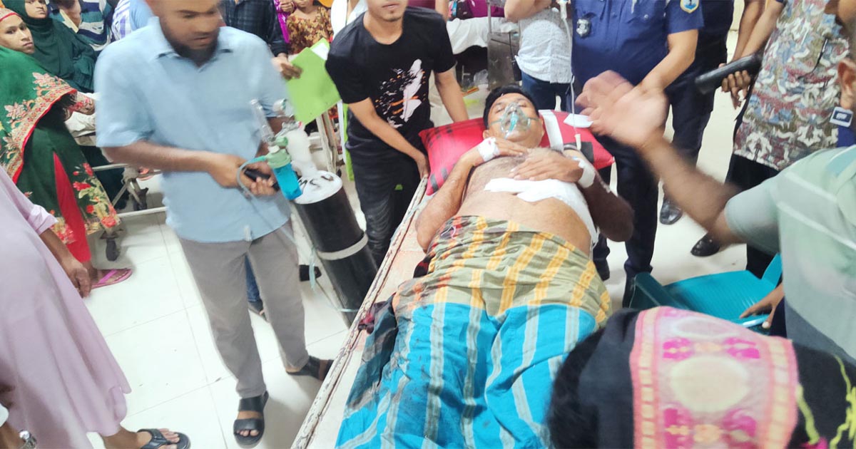 থানার মধ্যে এএসআই গুলিবিদ্ধ, অবস্থা আশঙ্কাজনক