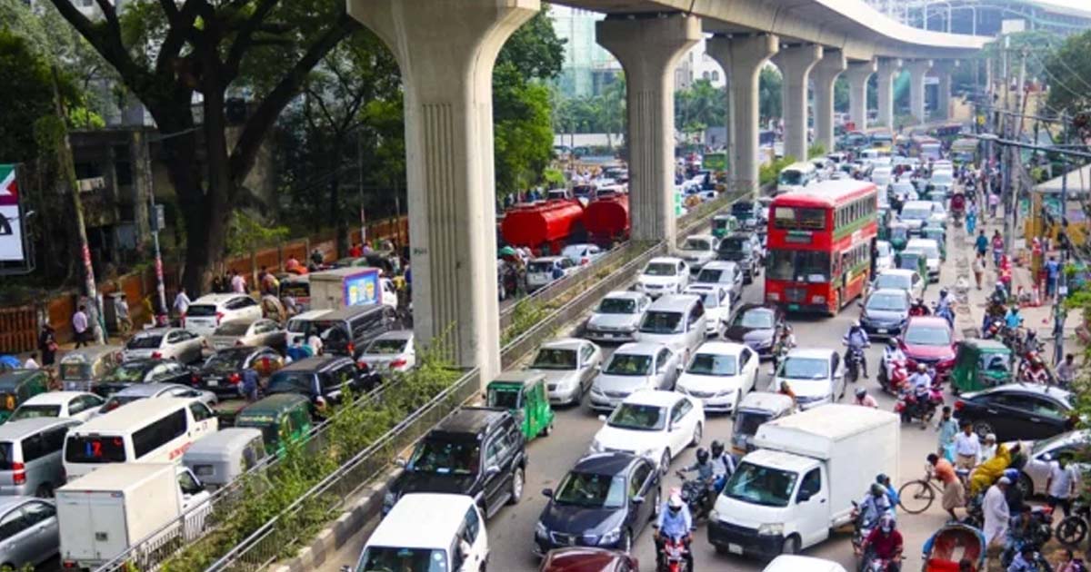 তীব্র যানজটে ভোগান্তিতে নগরবাসী