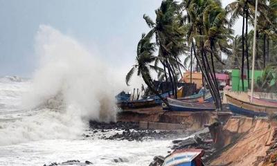 বঙ্গোপসাগরে লঘুচাপ সৃষ্টি, ভারী বৃষ্টি হতে পারে তিন বিভাগে