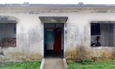 ওষুধ নেই দেড় মাস ধরে কমিউনিটি ক্লিনিকে