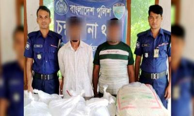 রাজস্থলীতে চোলাই মদ-সিএনজিসহ আটক ২