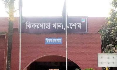 ঝিকরগাছায় শারীরিক প্রতিবন্ধীর মোটর ভ্যান ছিনতাই