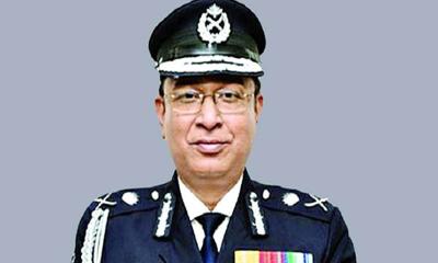 সাবেক আইজিপি জাবেদ পাটোয়ারীসহ ৫ জনের বিরুদ্ধে গ্রেপ্তারি পরোয়ানা
