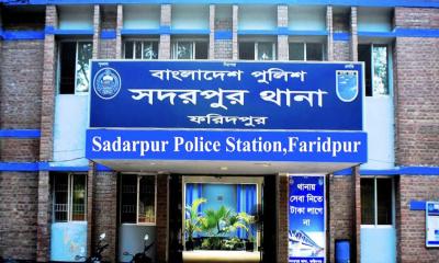 ফরিদপুরে নিজের ছেলেকে হত্যা করে মায়ের আত্মহত্যা