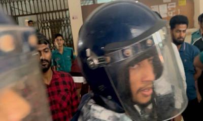 ‘কুত্তার মতো পেটায়, এজন্য কি যুদ্ধ করেছিলাম’— আদালতে রিয়াদ