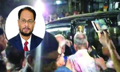 রণক্ষেত্র কাকরাইল, পুলিশি প্রটোকলে কার্যালয় ছাড়লেন জিএম কাদের