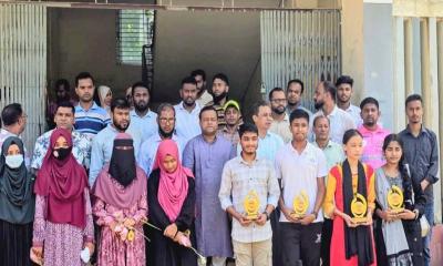 মাটিরাঙ্গায় ওয়াদুদ ভুঁইয়া ফাউন্ডেশনের উদ্যোগে কৃতি শিক্ষার্থীদের সংবর্ধনা