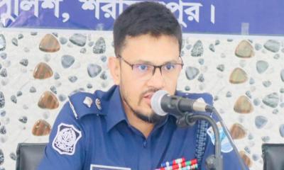 শরীয়তপুরে পুলিশ কনস্টেবল নিয়োগ কার্যক্রমে ব্রিফিং প্যারেড অনুষ্ঠিত