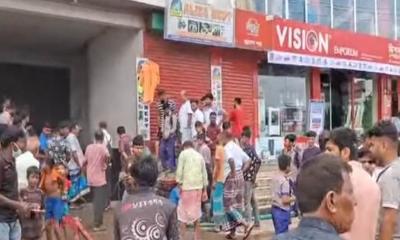 কালিয়াকৈরে ফ্রিজের গোডাউনে অগ্নিকাণ্ড, মালামাল পুড়ে ছাই
